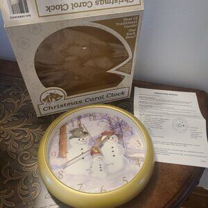 Feldstein Christmas Carol Clock 8" Plays 12 Carols Light Sensor New in Box